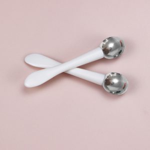 massaggiatore contorno occhi applicatore siero con sfera roll-on